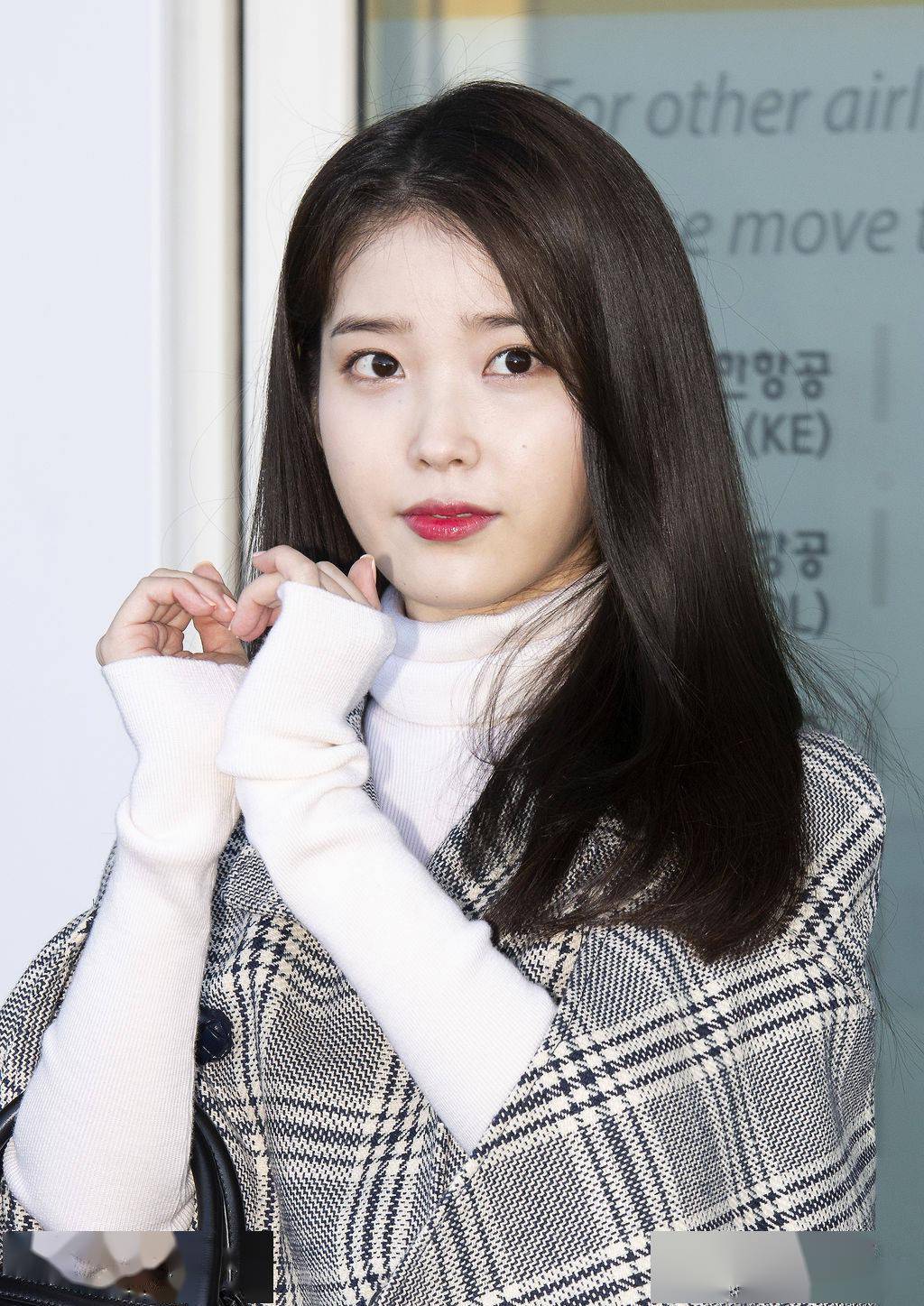 iu获得"韩流观光客们最喜爱的kpop歌手top10"第六名