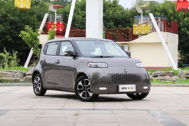 ev晨报 | 长安cs55纯电版/欧拉白猫上市;订单近3万五菱宏光mini将提前