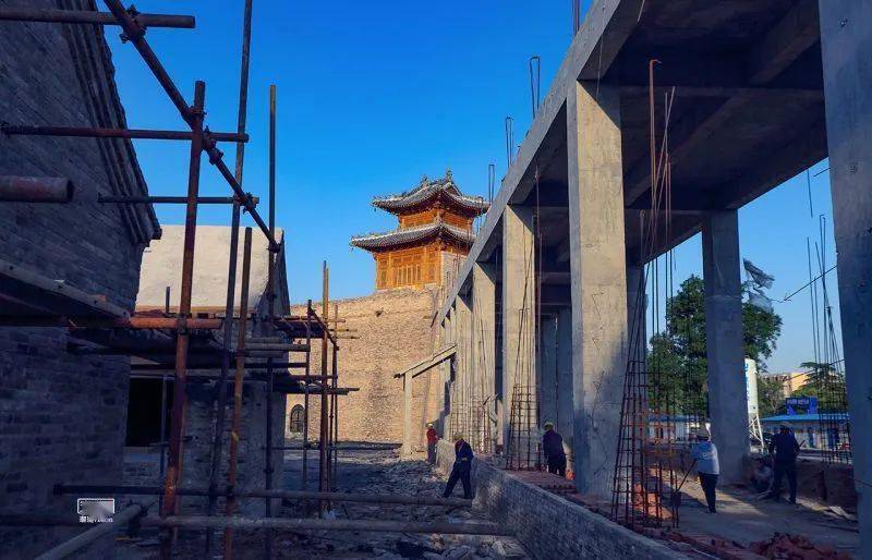 记录安阳发展脚步老城墙东南角楼建设