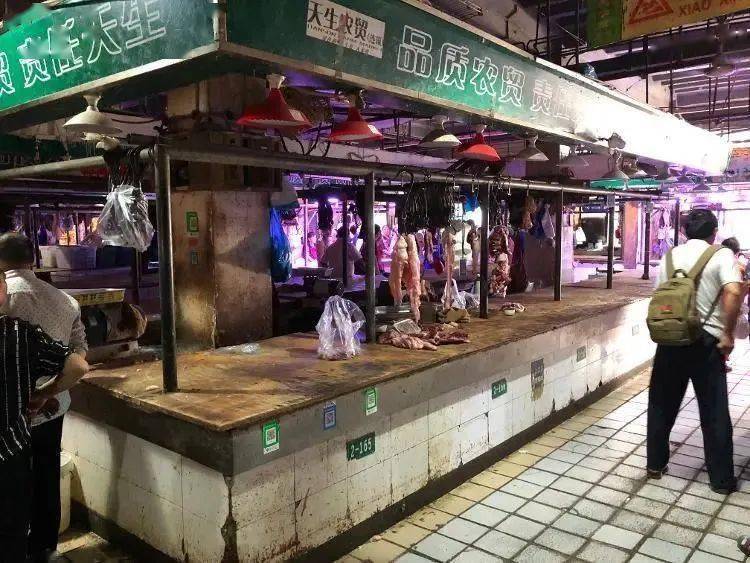 重庆猪肉摊主持刀杀害2人,知情者透露起因,现场画面曝光!