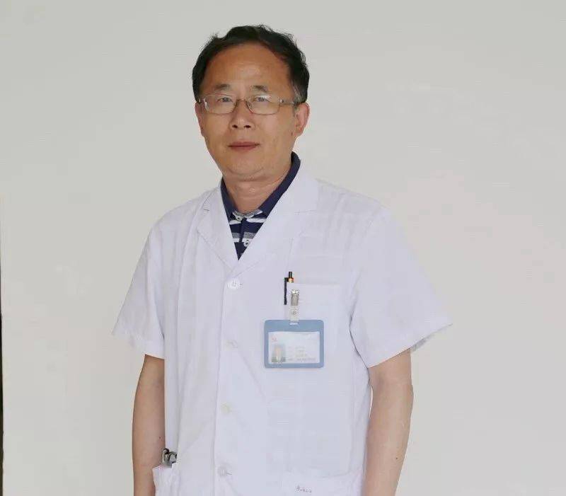 内科主任兼心内科主任,第三党支部书记,享受连云港市政府特殊津贴专家