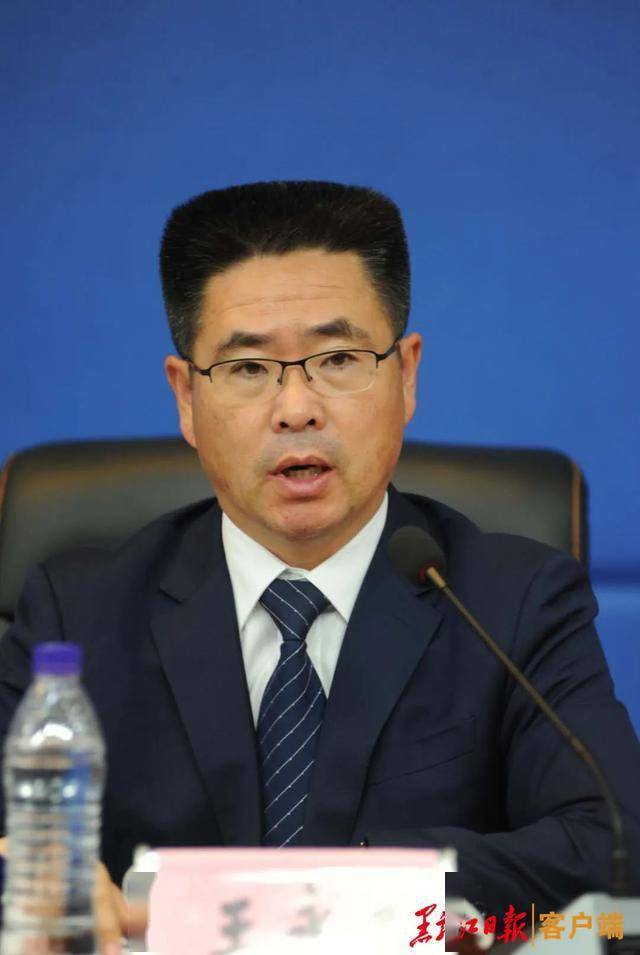 贸易试验区首批省级创新实践案例新闻发布会上, 绥芬河市长王永平说