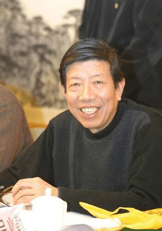 作者简介夏康达夏康达,1940年生于上海,天津师范大学教授.