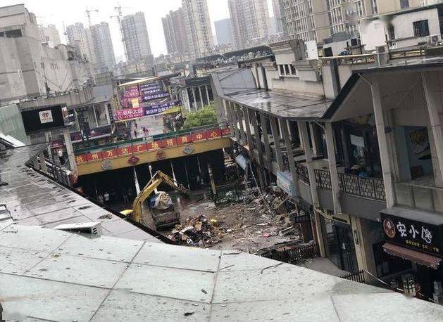 万达广场4家餐饮店爆炸有的才开业15天