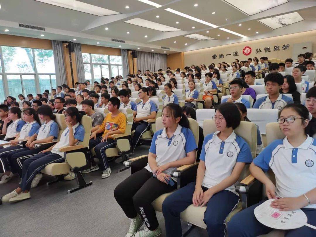 莆田华侨中学欢迎你