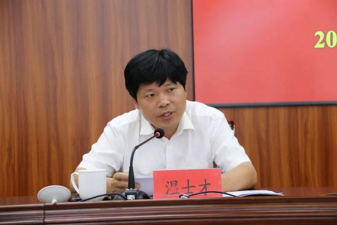 最美不是下雨天,是和你一起上过课的昨天