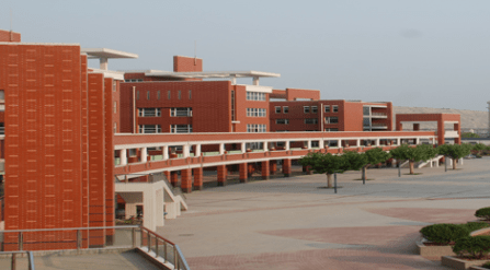 石家庄市鹿泉区第一中学