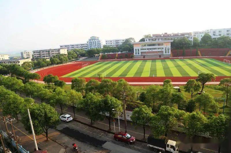 高安市灰埠中学2020年体育艺术特长生招生公告