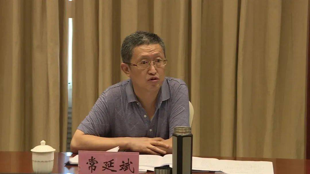 会上,县脱贫攻坚普查领导小组副组长,县委常委,常务副县长杨永吉介绍