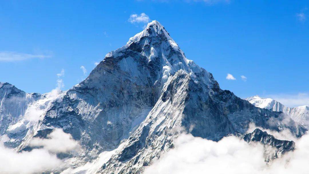 世界第一高峰最高峰图片