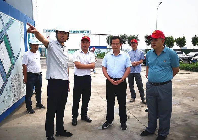 津南区政府领导深入小站镇调研新时代文明实践等工作