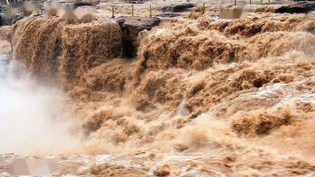 由于黄河流经的黄土高原地区土质松软,因此,即使没有人为大规模破坏