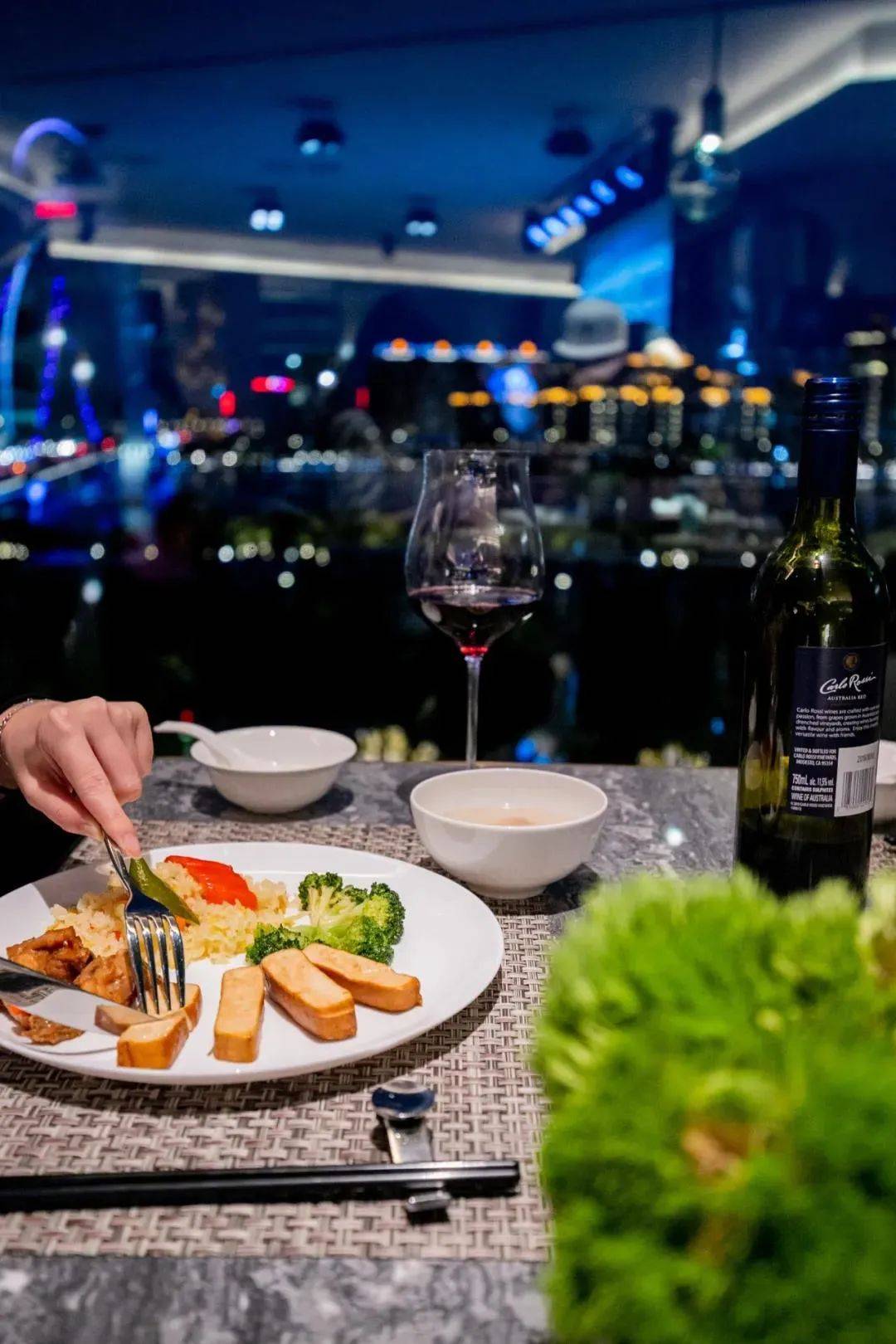 雅致酒店 /地址:天河区临江大道395号天德广场1号楼营业时间:10:00