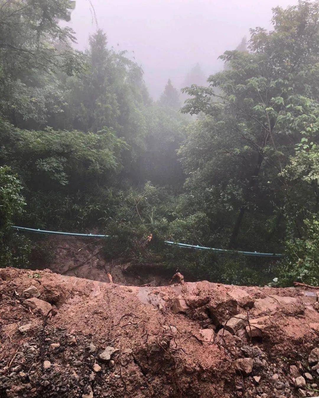 1个站点降雨量超过200毫米,最大降雨量在营山县双流龙凤村为222