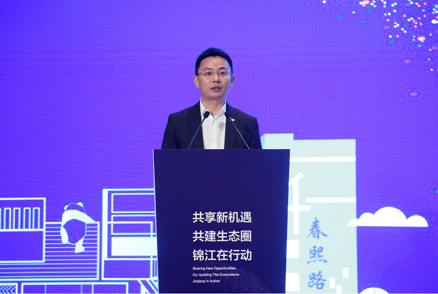 锦江区委书记陈志勇,区委常委,常务副区长王庆,区委常委,统战部长李香