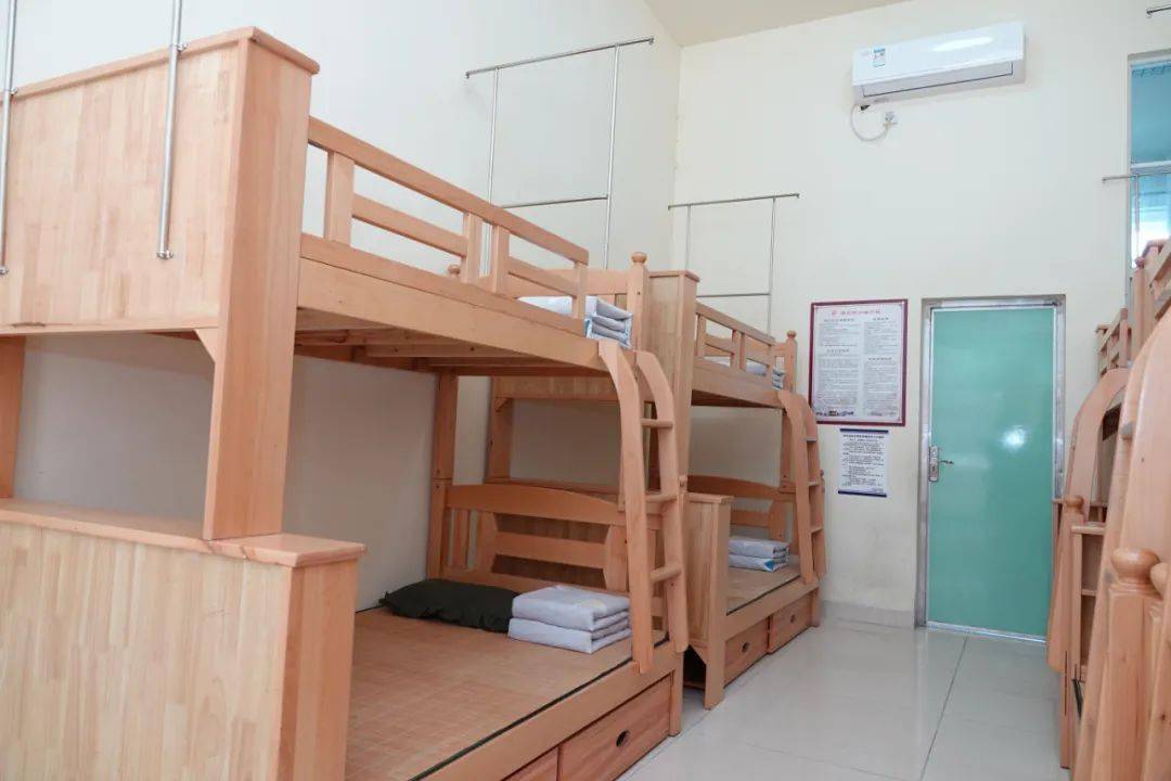 通向理想大学的桥梁湛江二中崇文实验学校高补部