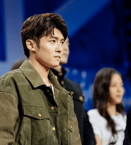 她终于有了标签~~_宋妍霏