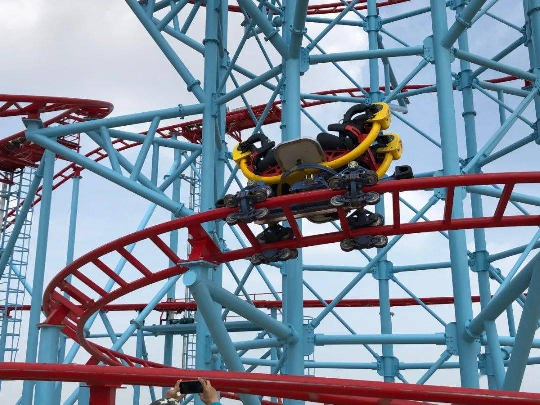 云游跟着姐姐们打卡鄂尔多斯响沙湾旅游区