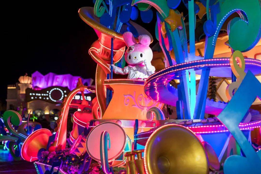 8月1日杭州hellokitty乐园安吉夜场一日游