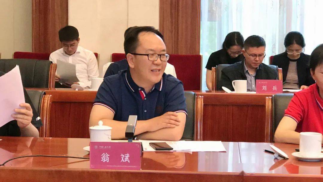 国内合作办公室主任乔鹏,党委组织部副部长沃晓静,兰坪县挂职副县长