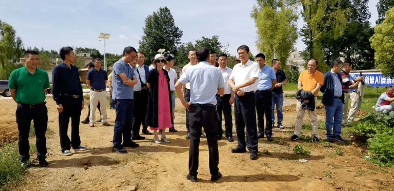 东莞中堂镇委书记叶沃昌率队到鲁甸县对接扶贫协作工作