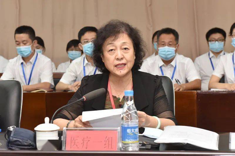 二医院质量管理办公室主任许玉华等7名省内医院管理权威专家莅临我院