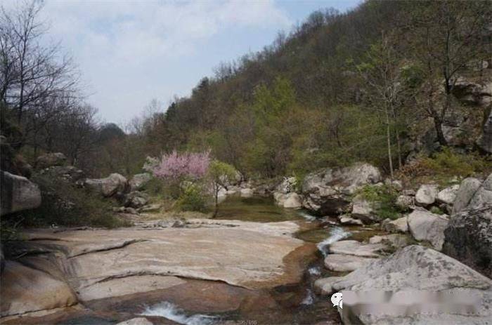 白鹰河----隐匿在嵩县车村南部的伏牛山中的一条美丽河谷,这里有美丽