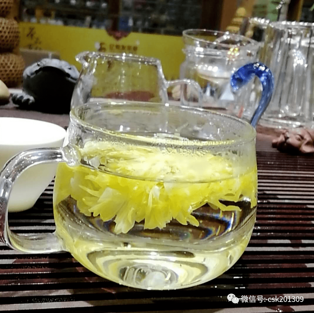 幽兰茶上客怎样喝茶养人