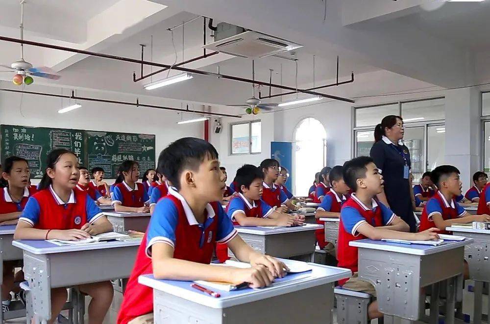 浦北县金沁小学一年级新生确定报名后.