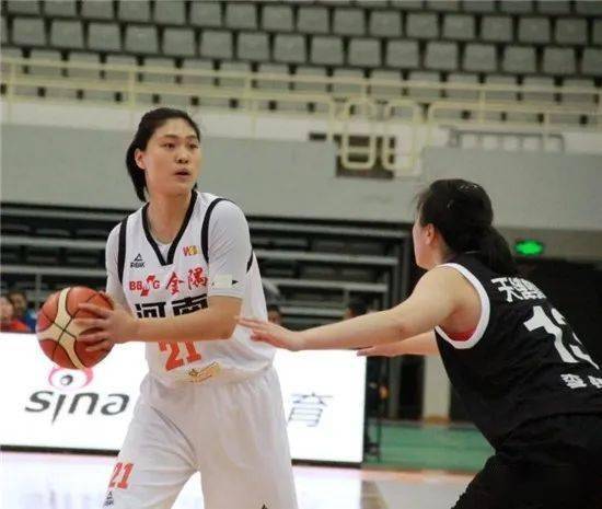 1999年1月17日出生于河南省郸城县李楼乡贺庄行政村.