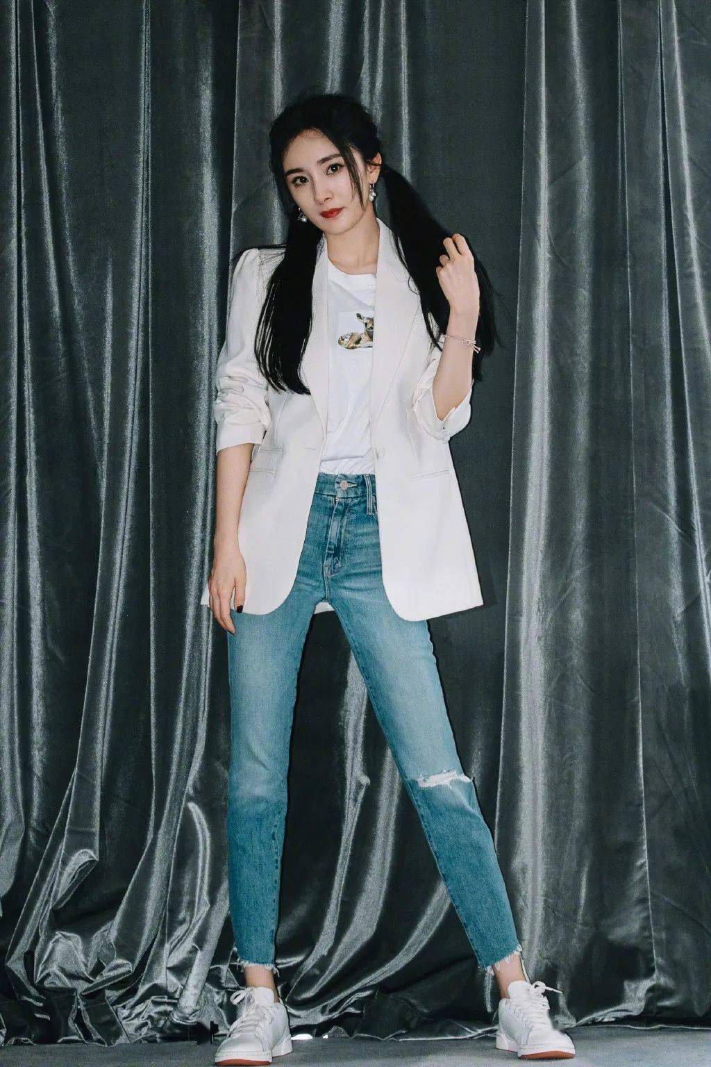 杨幂绝对可以当"女团c位"!耿直不凹人设的女强人也太酷了吧?