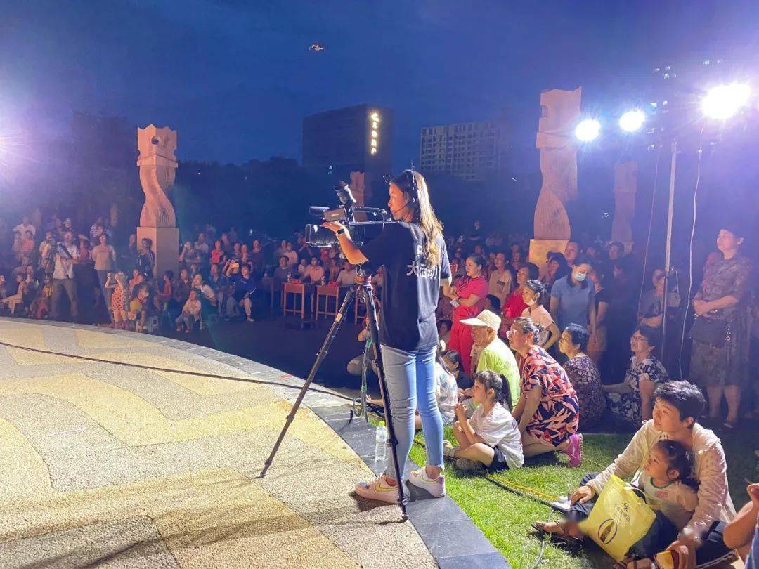 观众朋友们热情似火