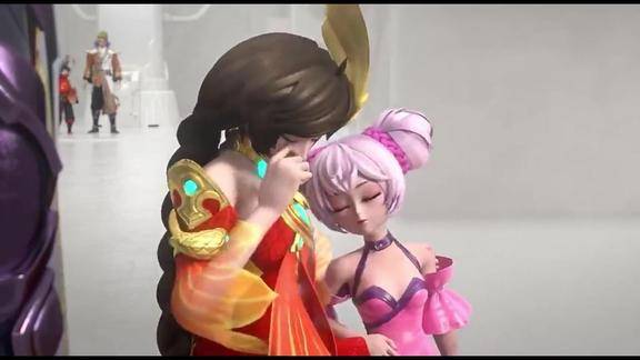 峡谷重案组小乔在海边玩耍却遇上邪恶的鲁班被鲁班偷袭打伤