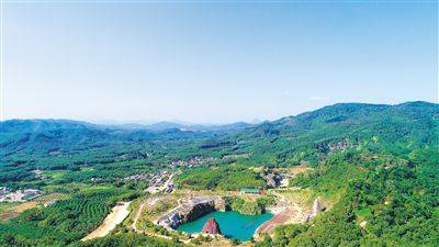 俯瞰海南农垦旅游集团有限公司旗下的海南莲花山氡泉森林养生文化景区