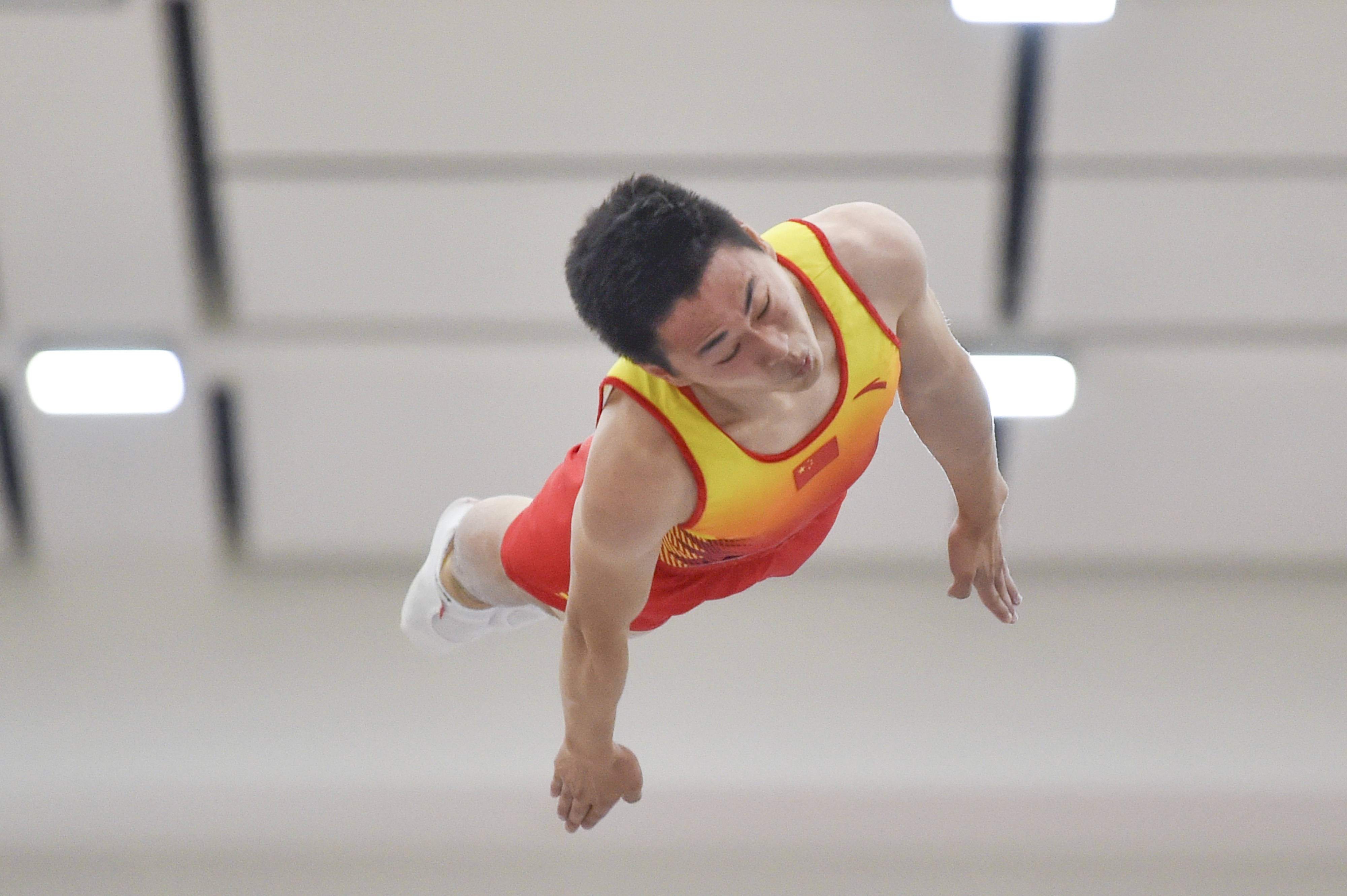 蹦床东京奥运会蹦床男子网上个人模拟赛在津举行