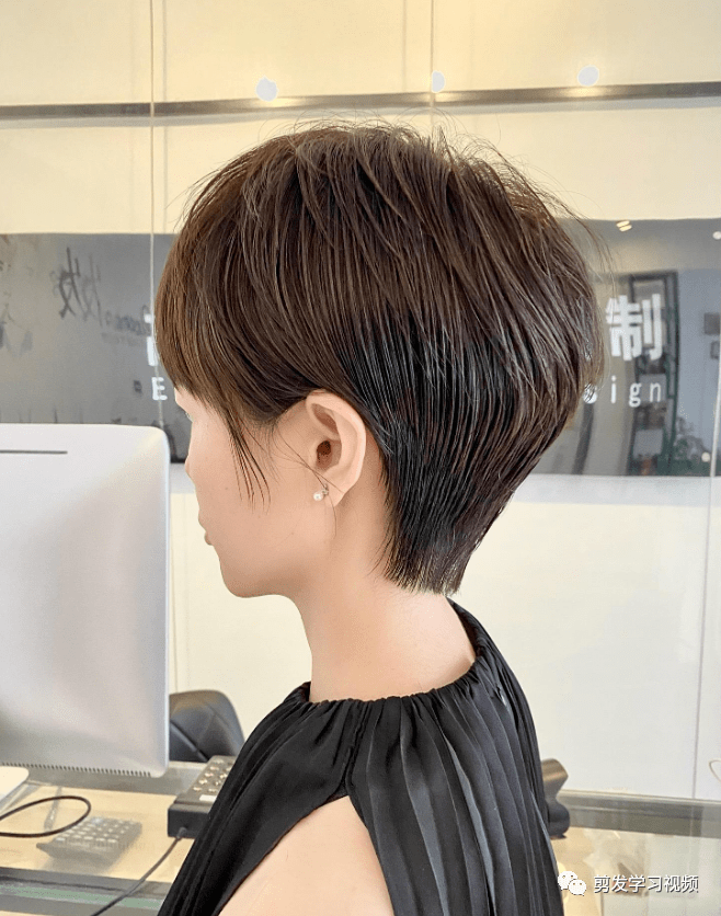 2020流行"剃后脖"30款_发型