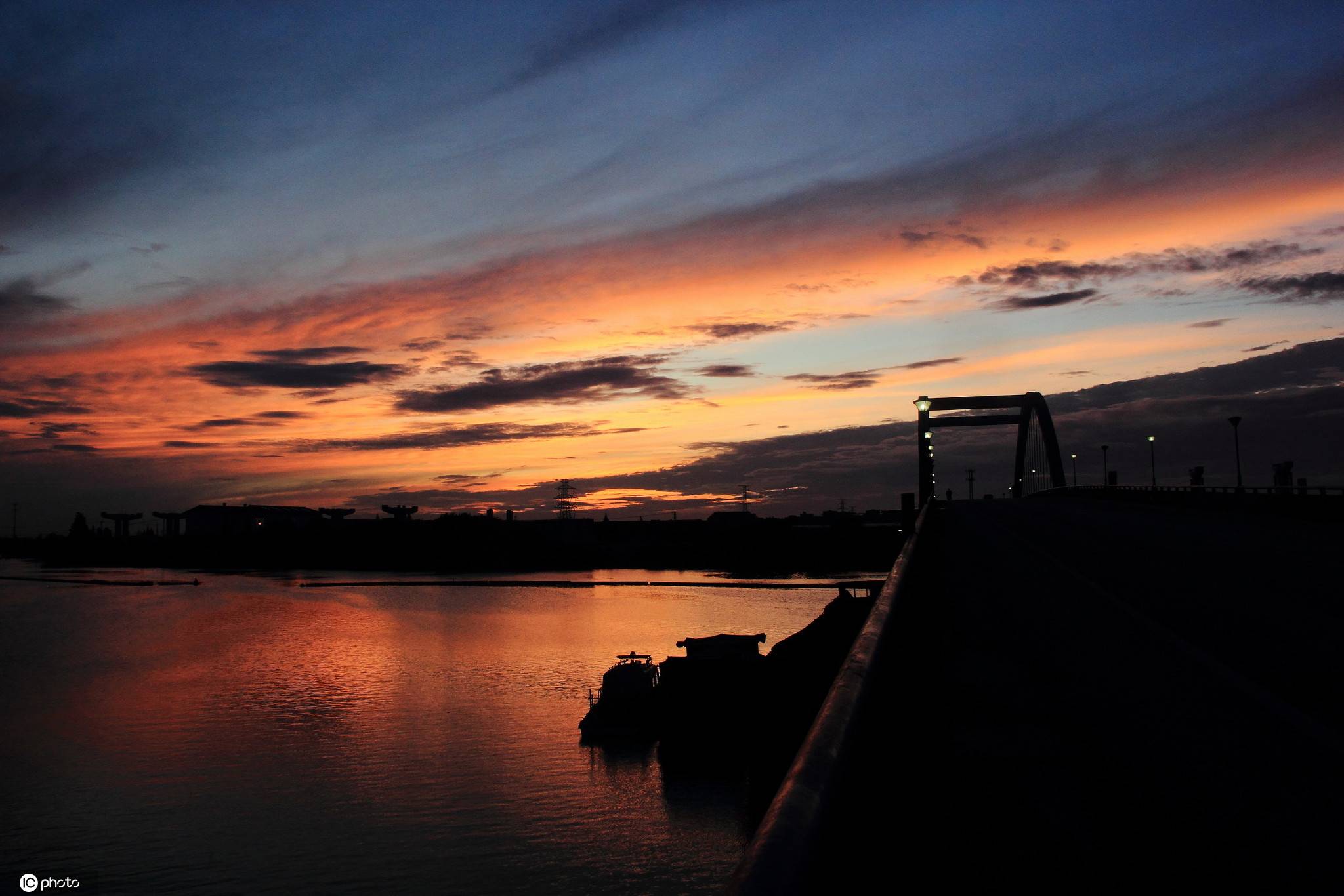 浙江绍兴:大运河边晨曦美