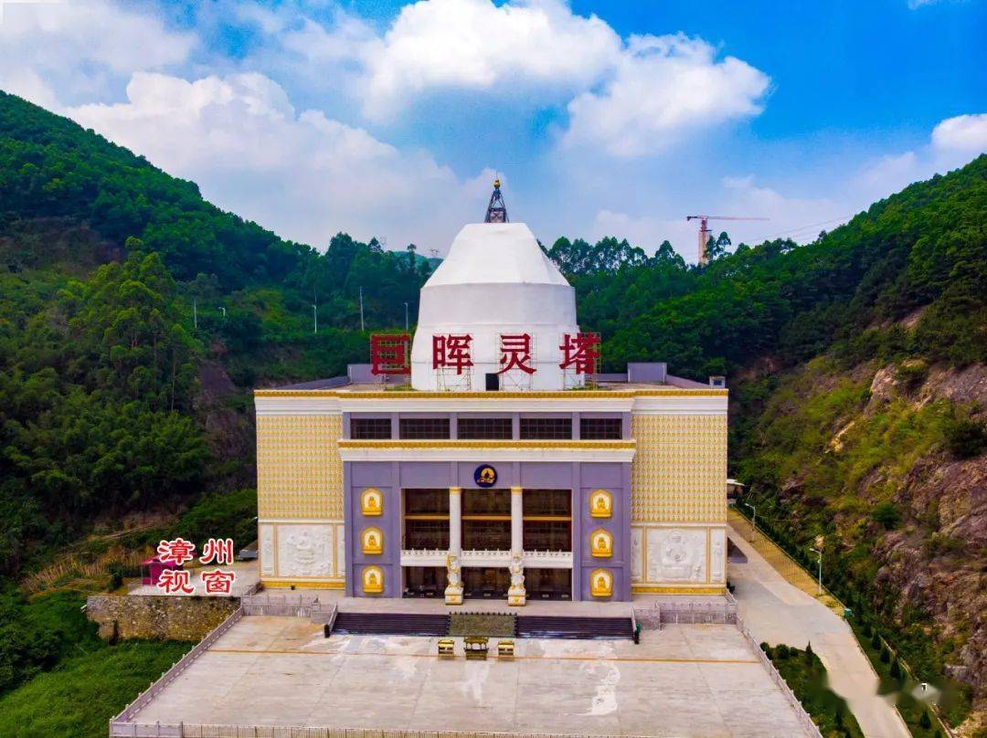 视频福建殡葬改革先锋者福建巨晖灵塔给先人一个五星级的归宿