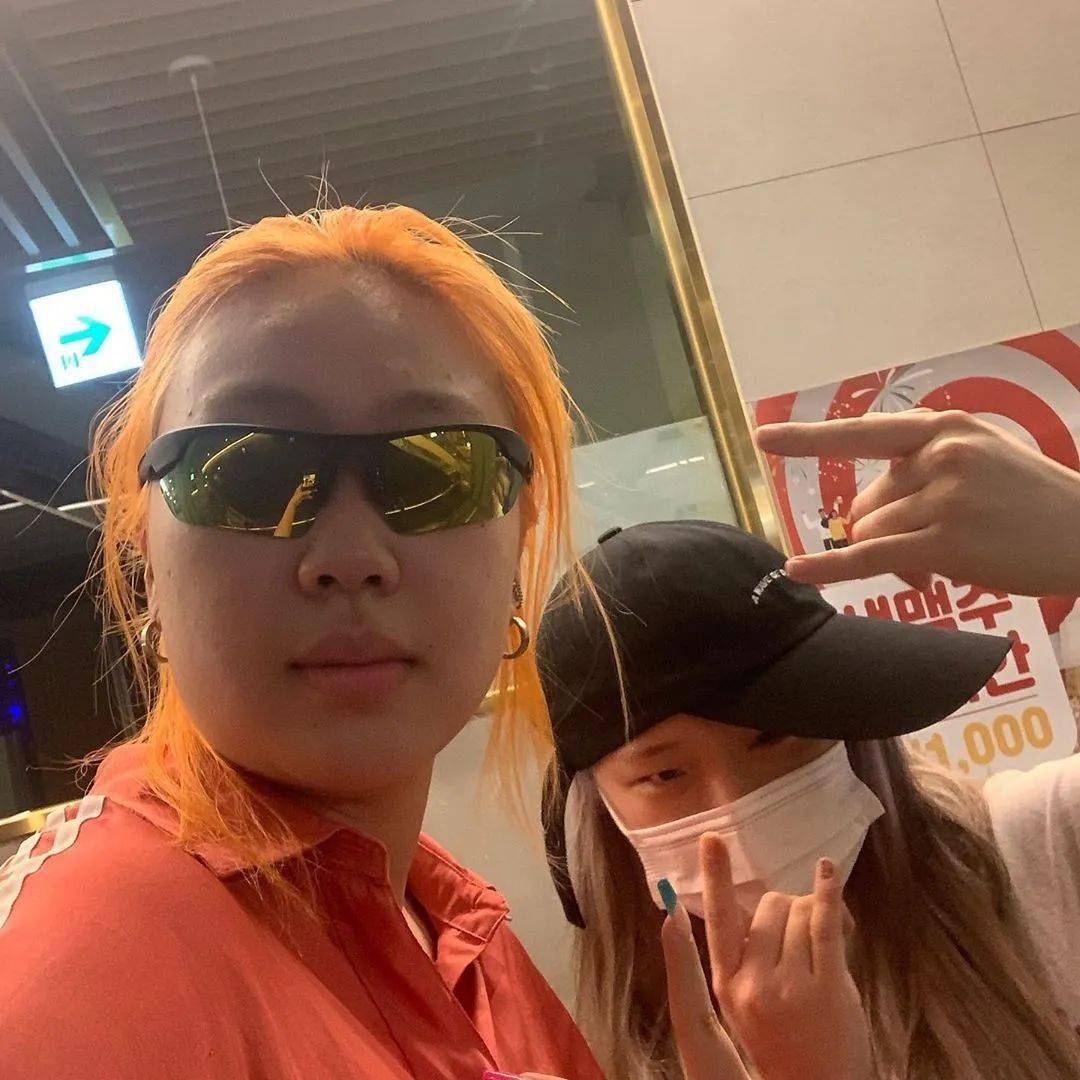 又一位沙雕女rapper原来你就是女版6ix9ine