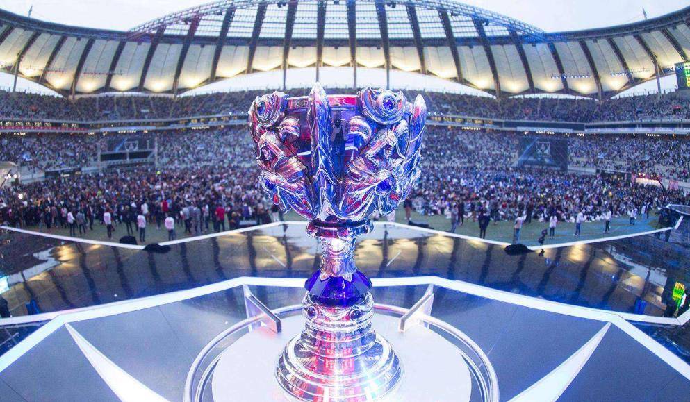 夺冠2年,至今没收到冠军奖杯!副总微博求助