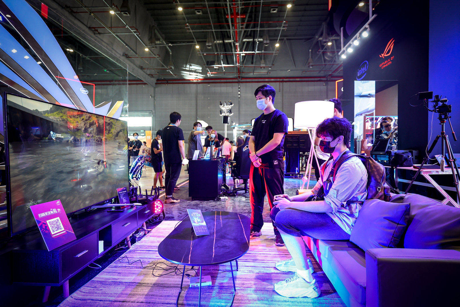 天生性能buff加成华硕显卡亮相bilibiliworld2020