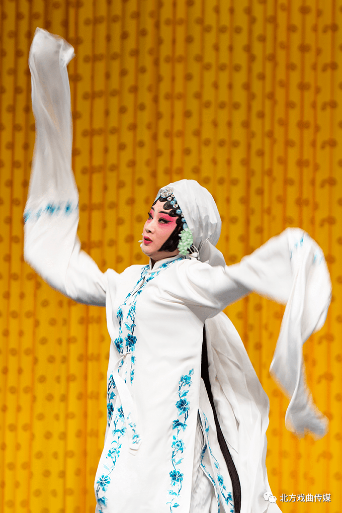 津门摄影家眼中的京剧名家赵玉华——《勘玉钏》(3)