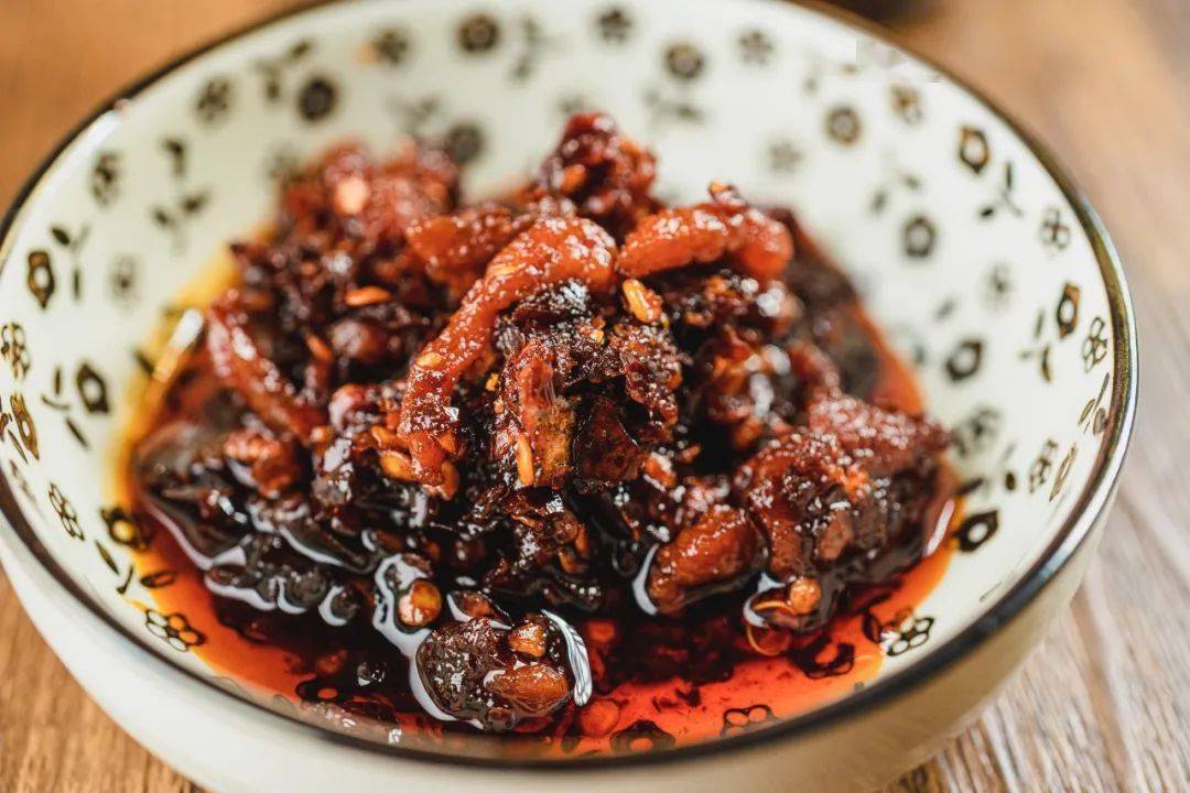 没想到,我会有测评老干妈的一天