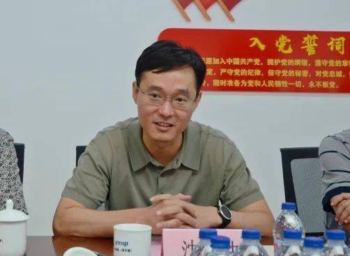 园党工委副书记,镇党委副书记,镇长沈晓波希望医共体成立后,通过人才
