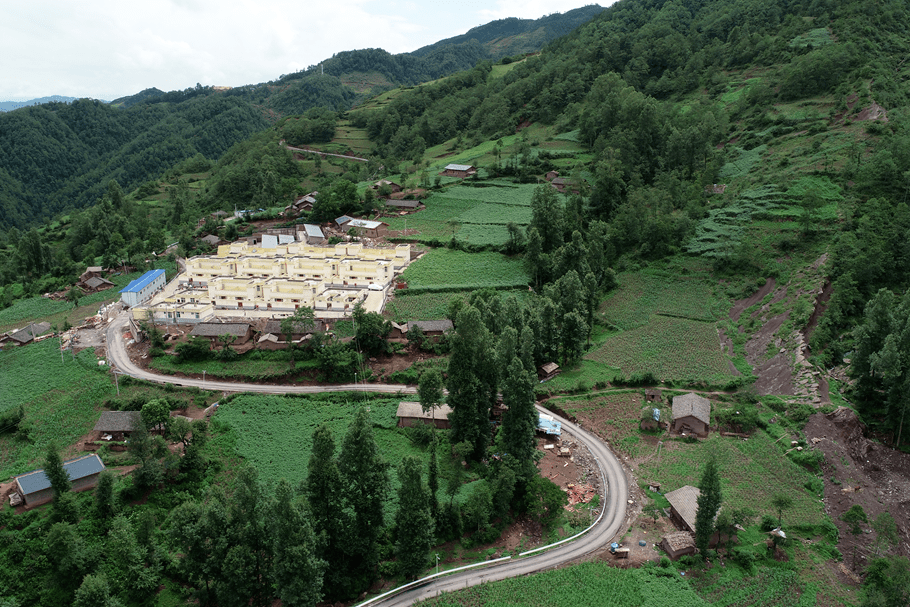 护航脱贫攻坚亮点连连看美姑县还路于民让群众告别出行难