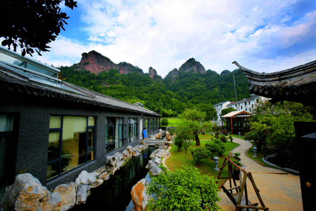 雅庄村村庄景区化创享慢生活