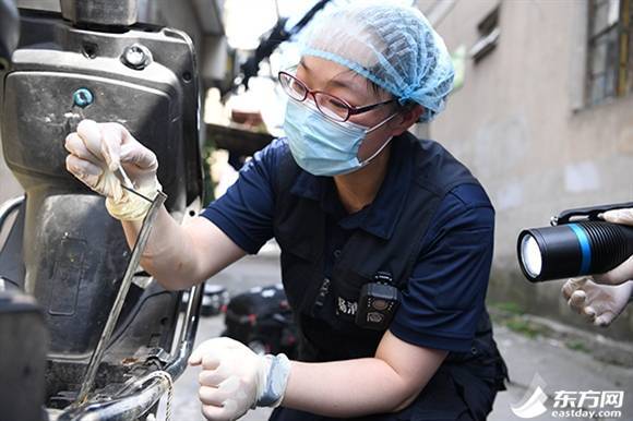 上海女法医38度高温天出警,一滴汗也不敢擦!最难受的是夏天尸检