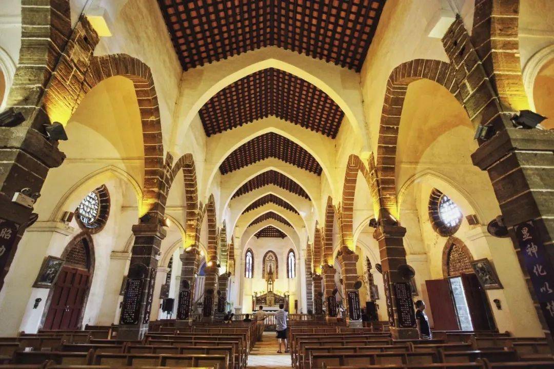 柳州广电主播邀您畅游涠洲岛海滩篝火晚会海边民宿8月21日约起