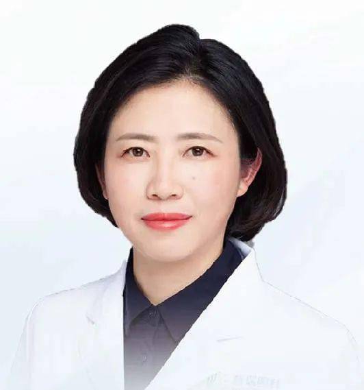 袁湘华昆明普瑞眼科医院副主任医师,医学硕士,国际角膜塑形学会亚洲分