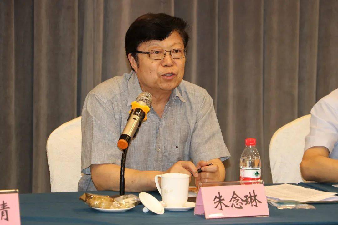 参加会议的还有协会副理事长高波,张守文,俞学锋,刘元法,李晓军,冯岩